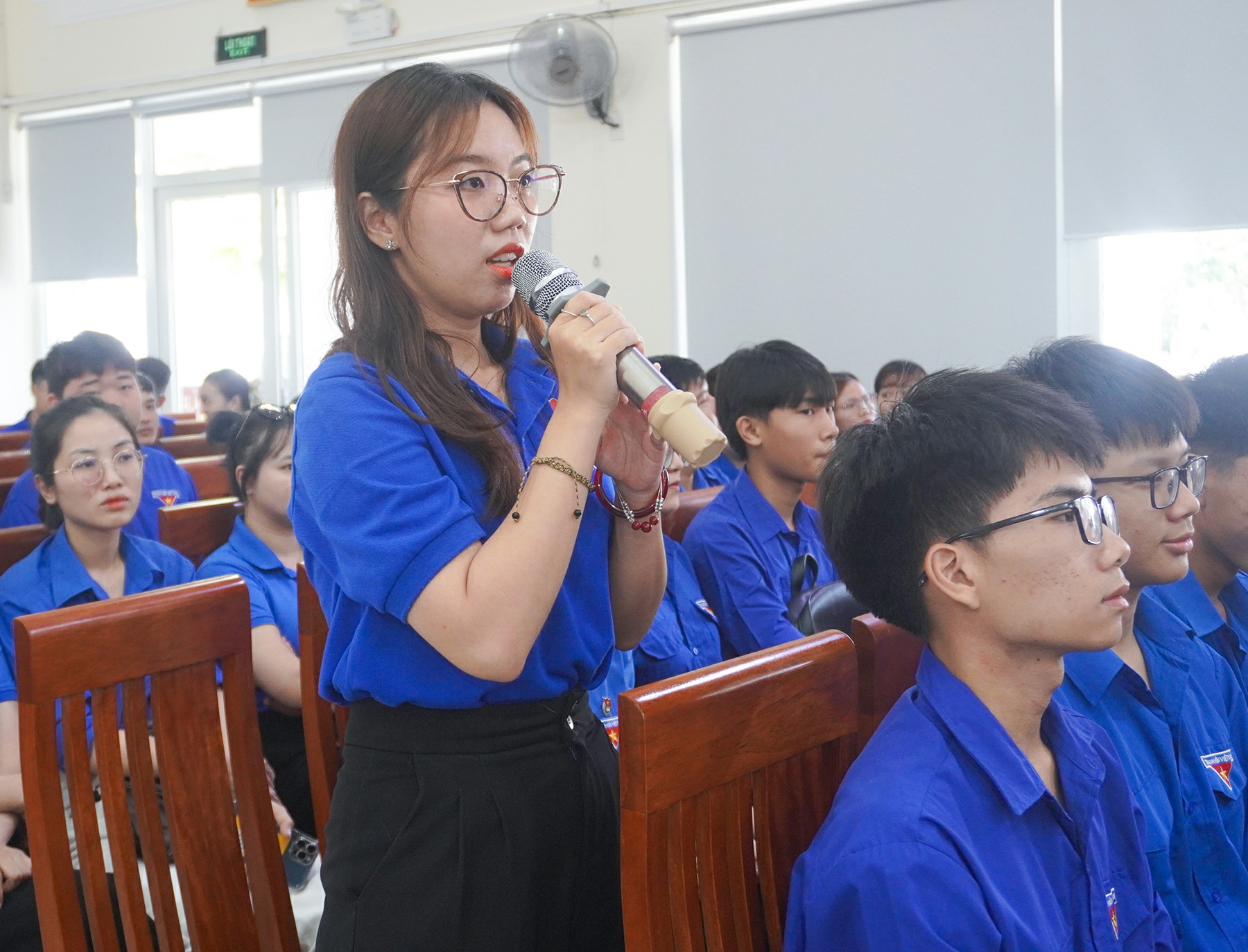 Hình nhỏ