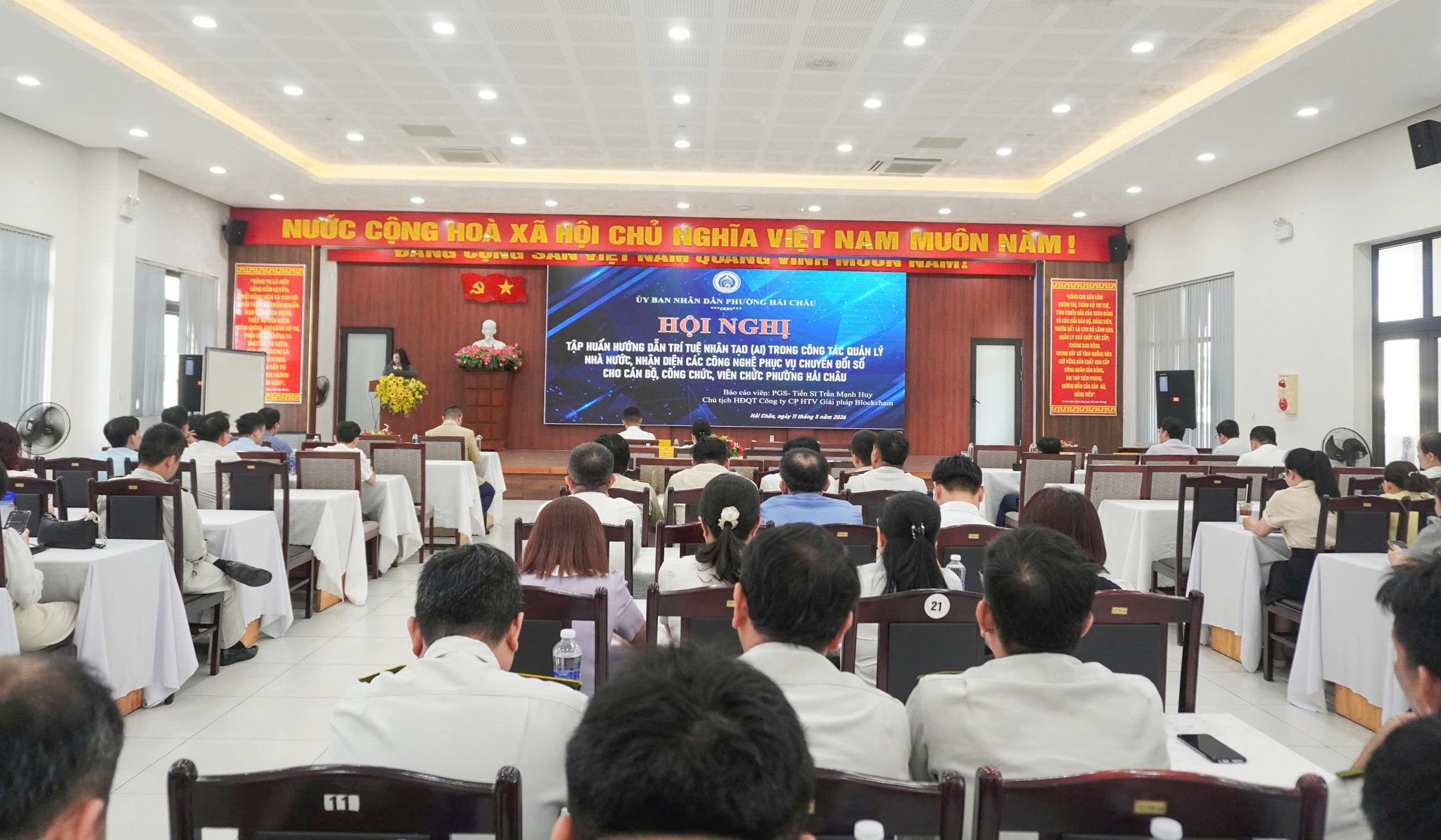 Hình nhỏ