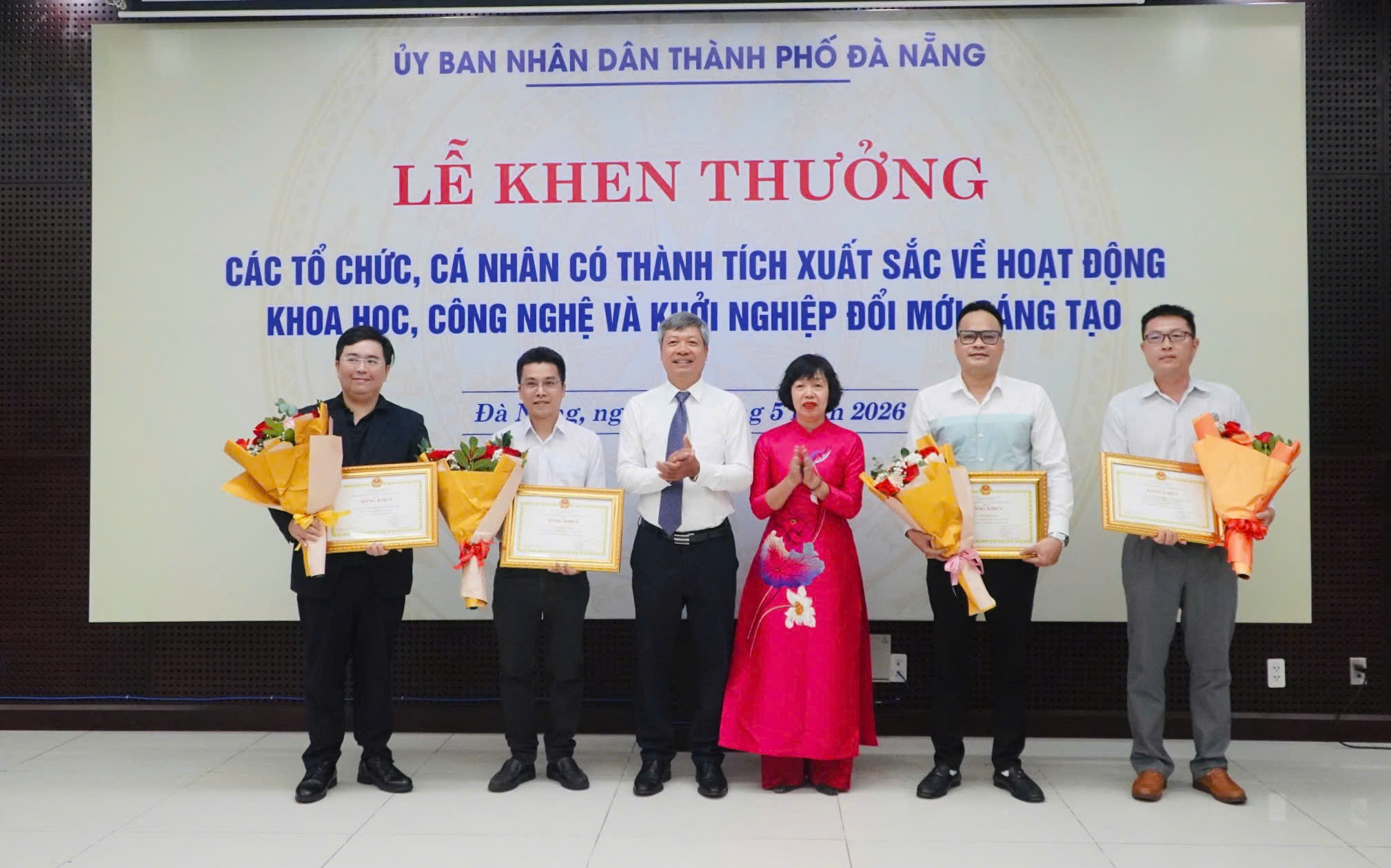 Hình nhỏ