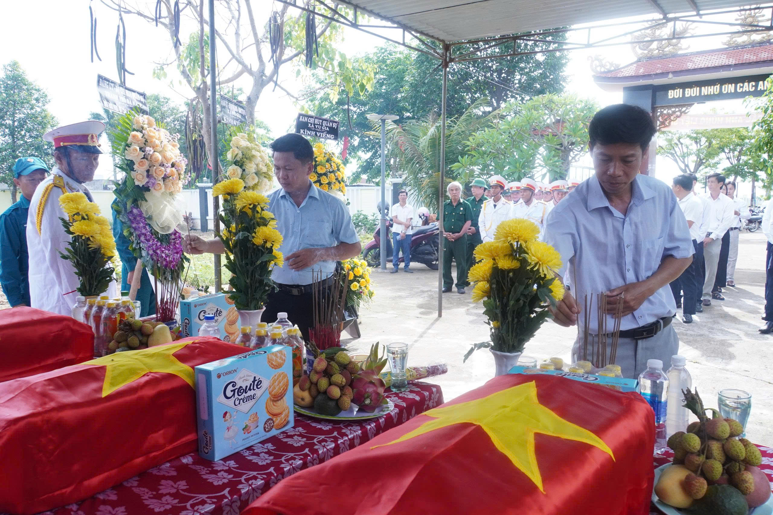 Hình nhỏ