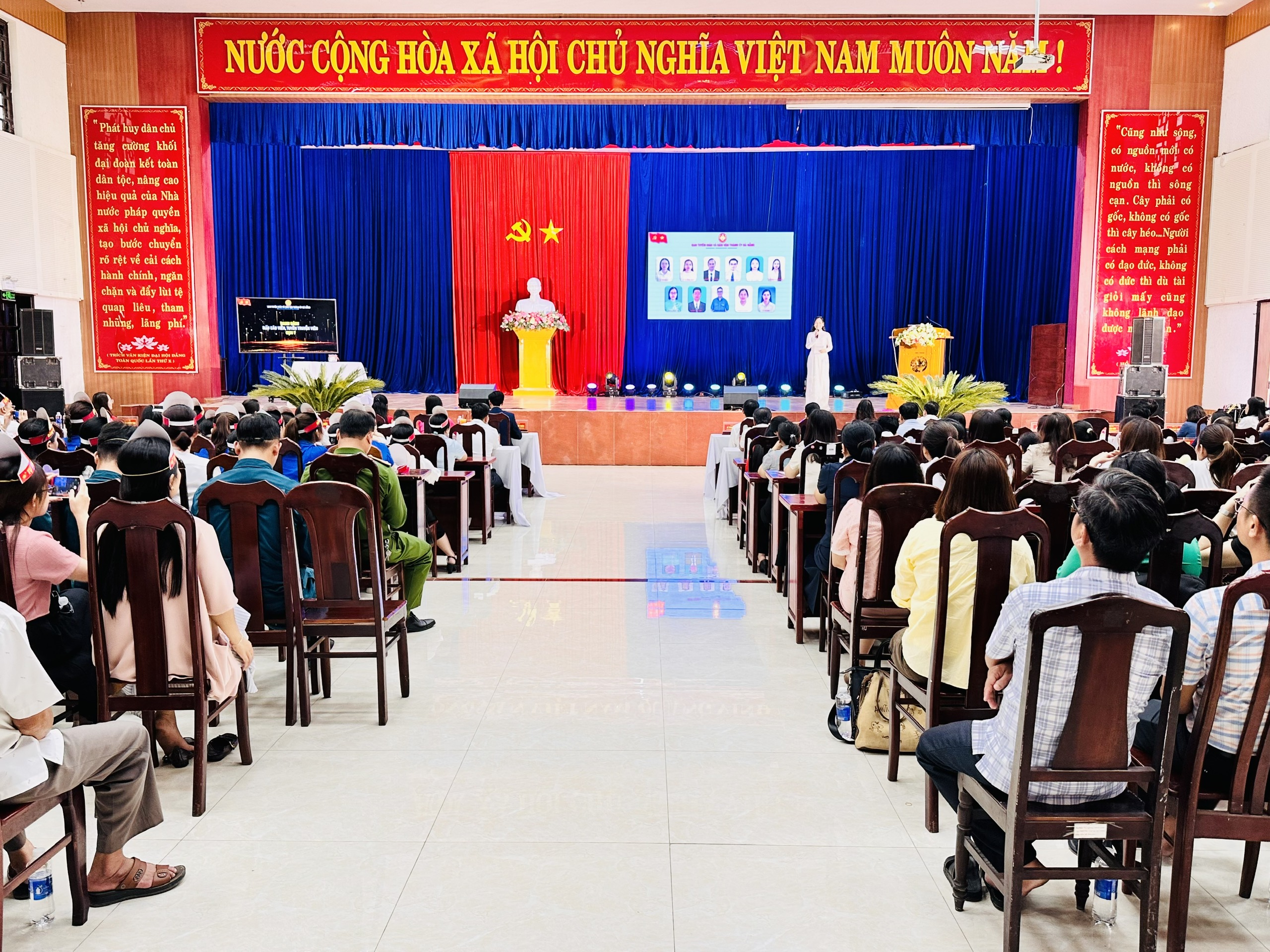 Hình nhỏ
