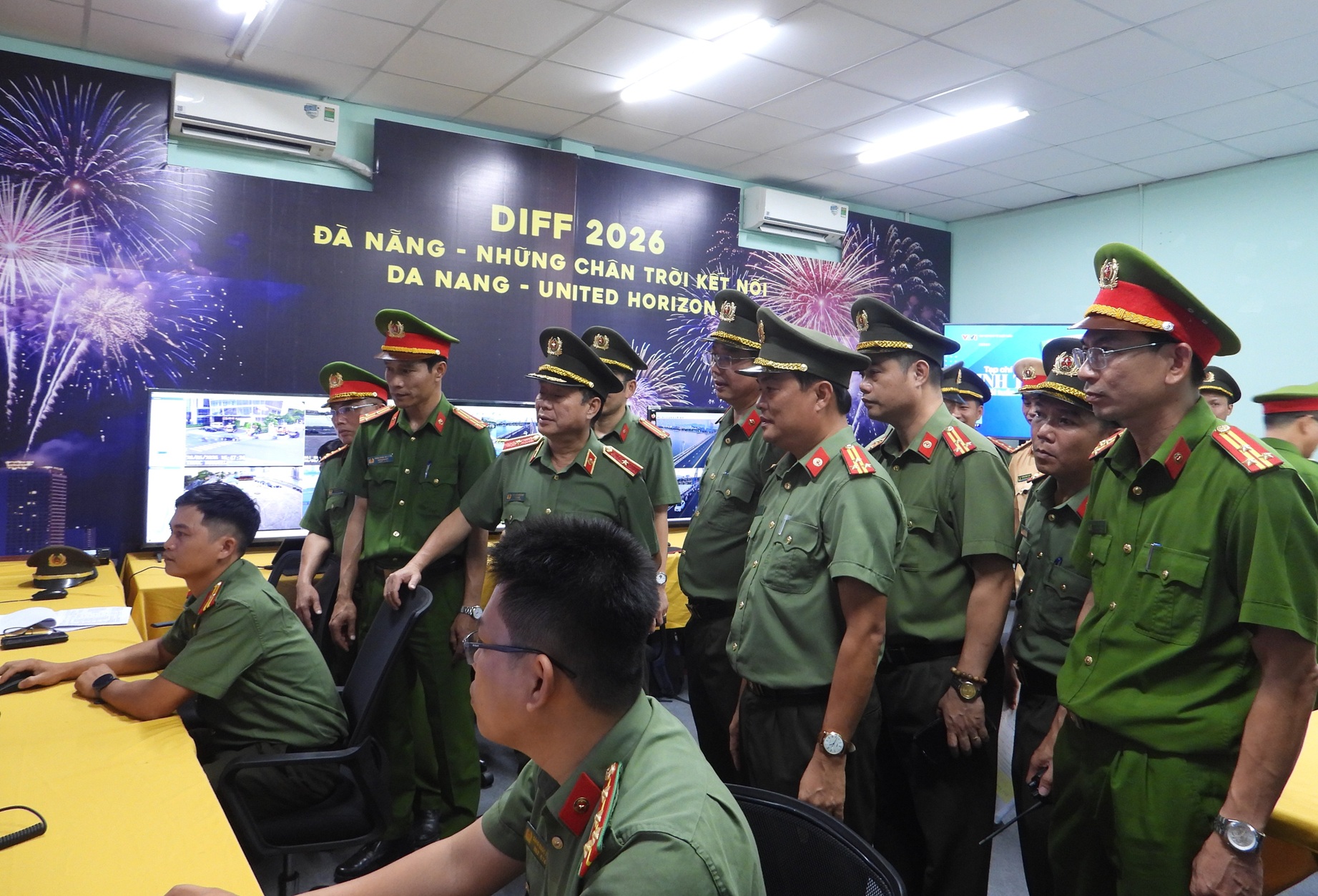 Công an thành phố diễn tập phương án bảo đảm an ninh trật tự Lễ hội Pháo hoa Quốc tế DIFF 2026