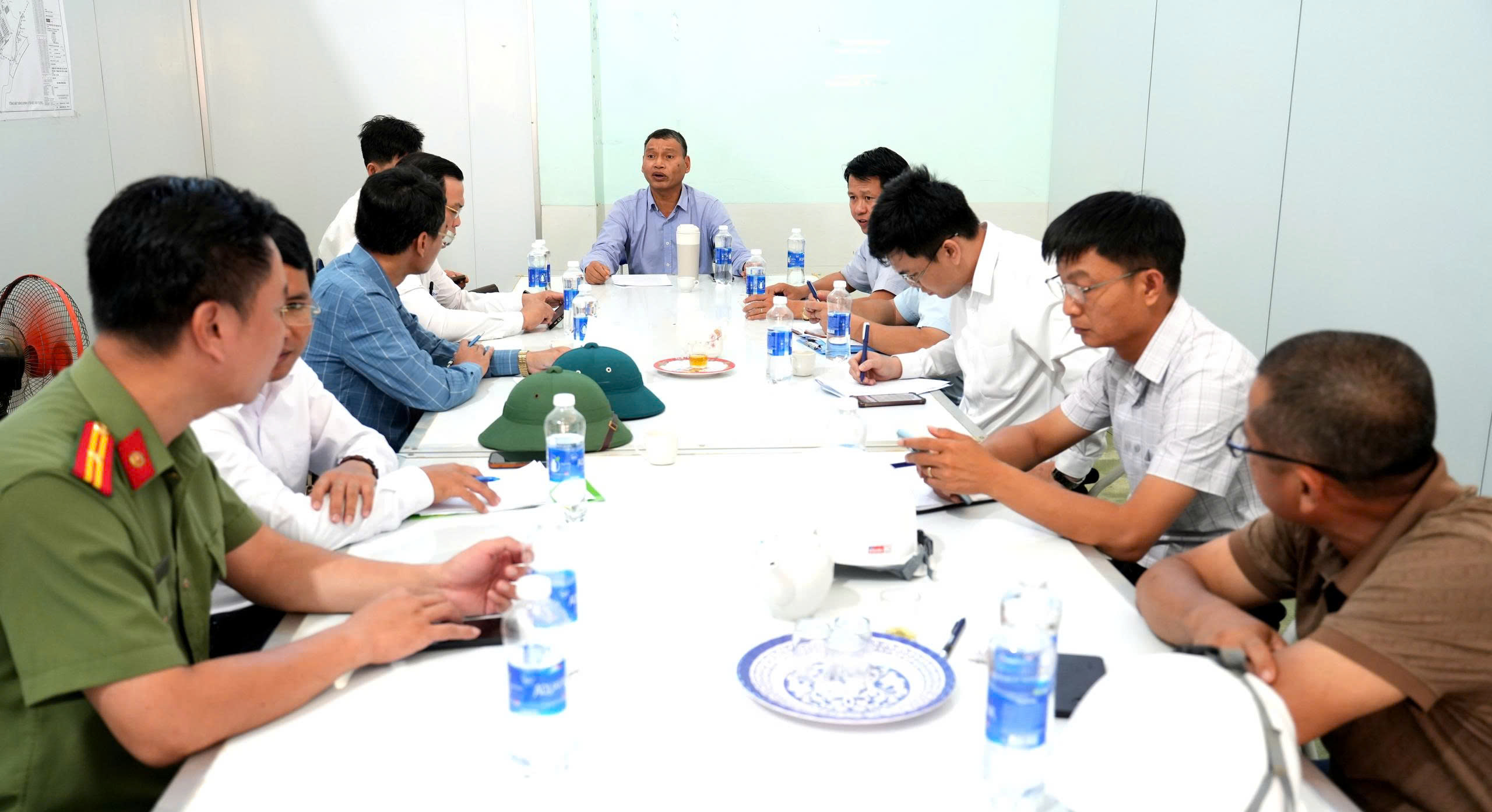 Phó Chủ tịch Thường trực UBND thành phố Hồ Kỳ Minh kiểm tra tiến độ xây dựng trường Nội  trú liên cấp Avương