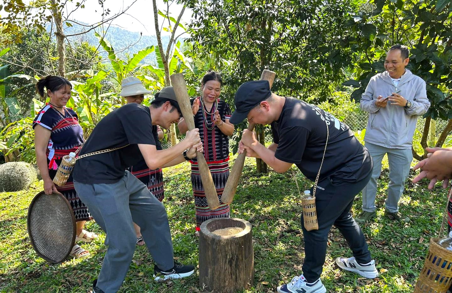 Khai mở "kho báu" bản địa vùng Nam Giang
