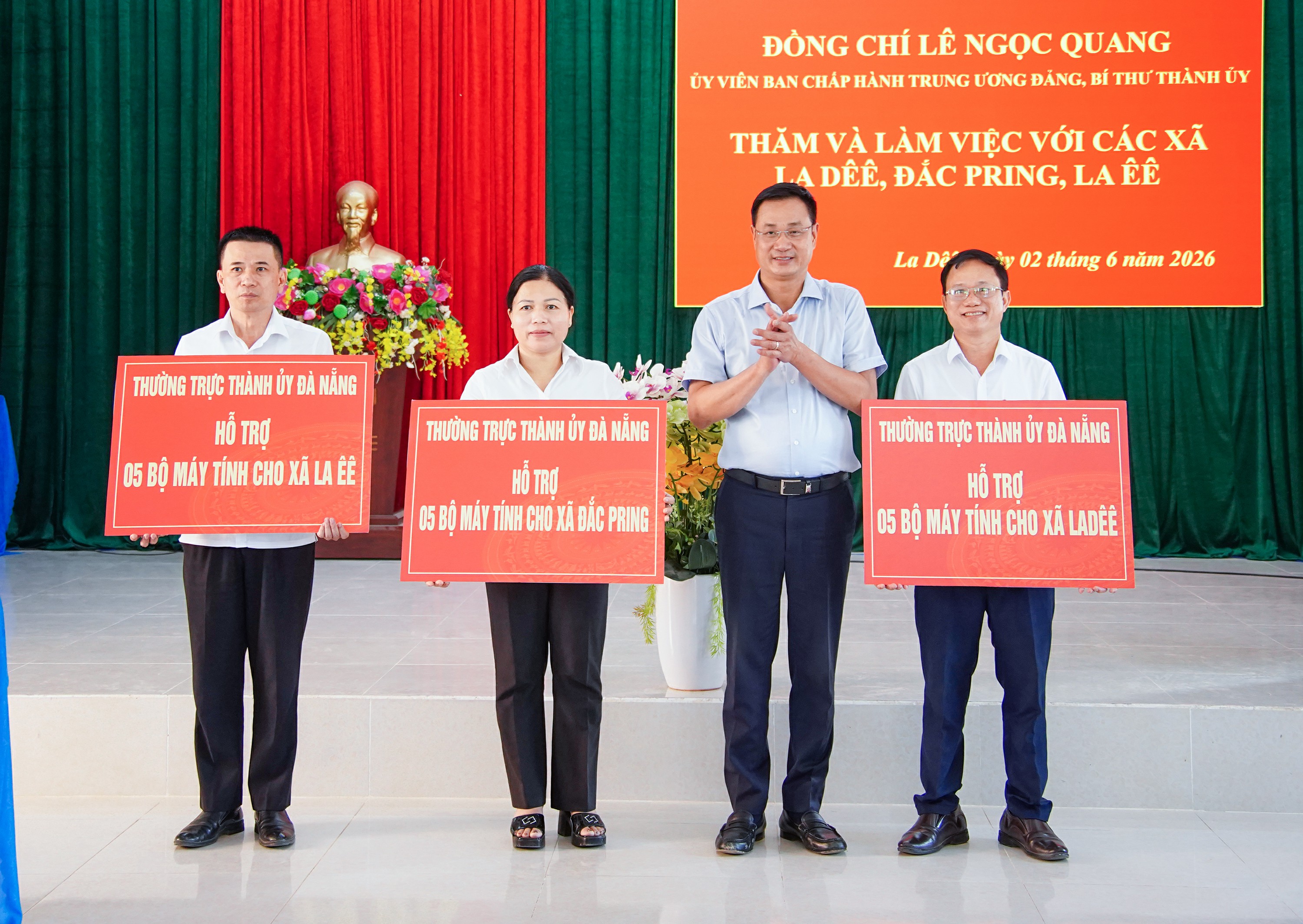 Giữ rừng để giữ dân và không gian phát triển bền vững