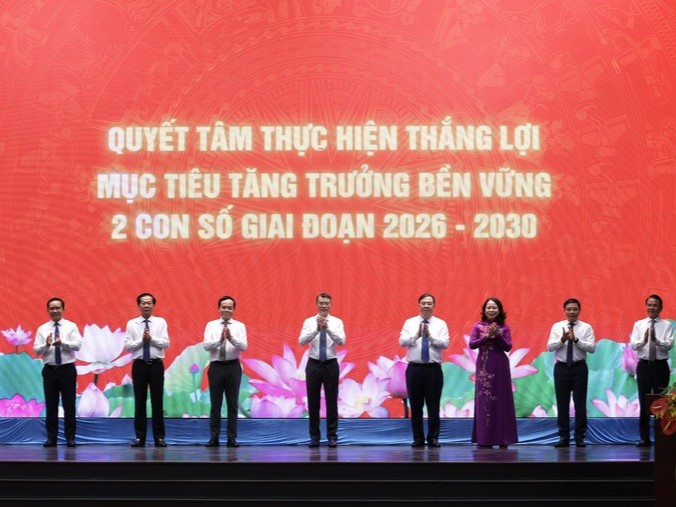 Phát động phong trào thi đua quyết tâm thực hiện thắng lợi mục tiêu tăng trưởng bền vững '2 con số'