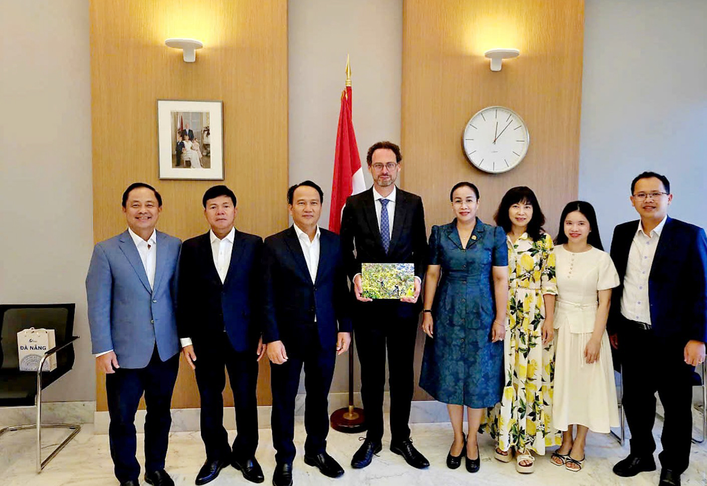 Đà Nẵng hướng tới ứng dụng mô hình du lịch chất lượng cao và phát triển bền vững tại Monaco và Tây Ban Nha