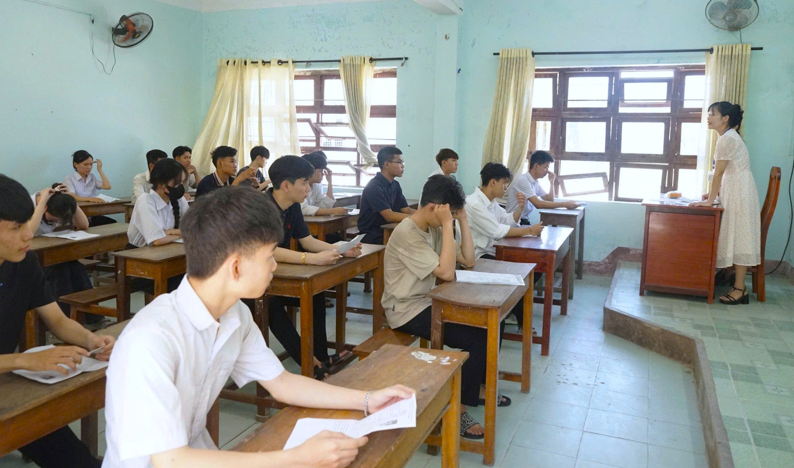 Hình nhỏ