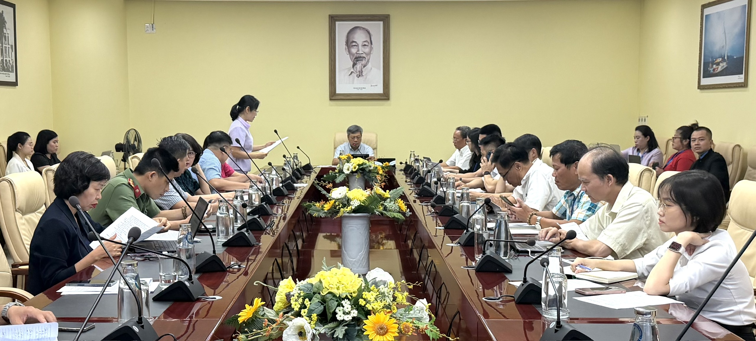Hình nhỏ