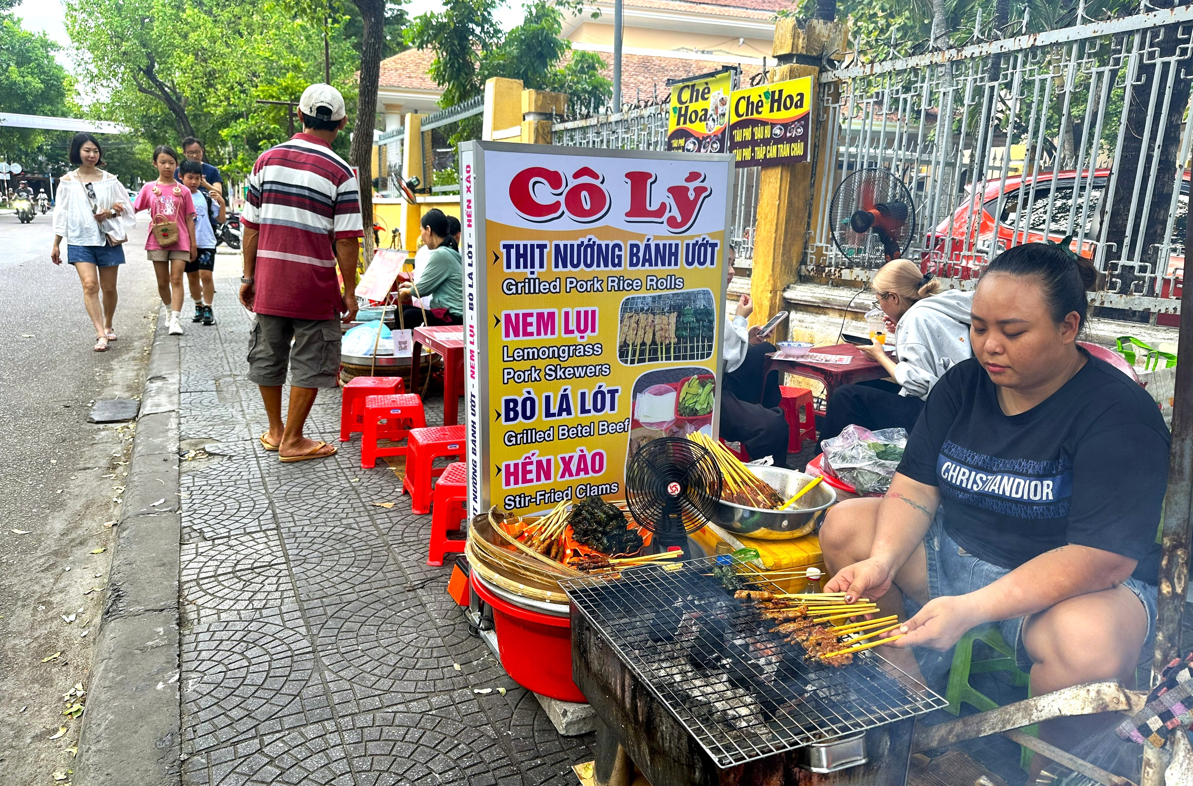 Street food – nét hấp dẫn của phố cổ Hội An
