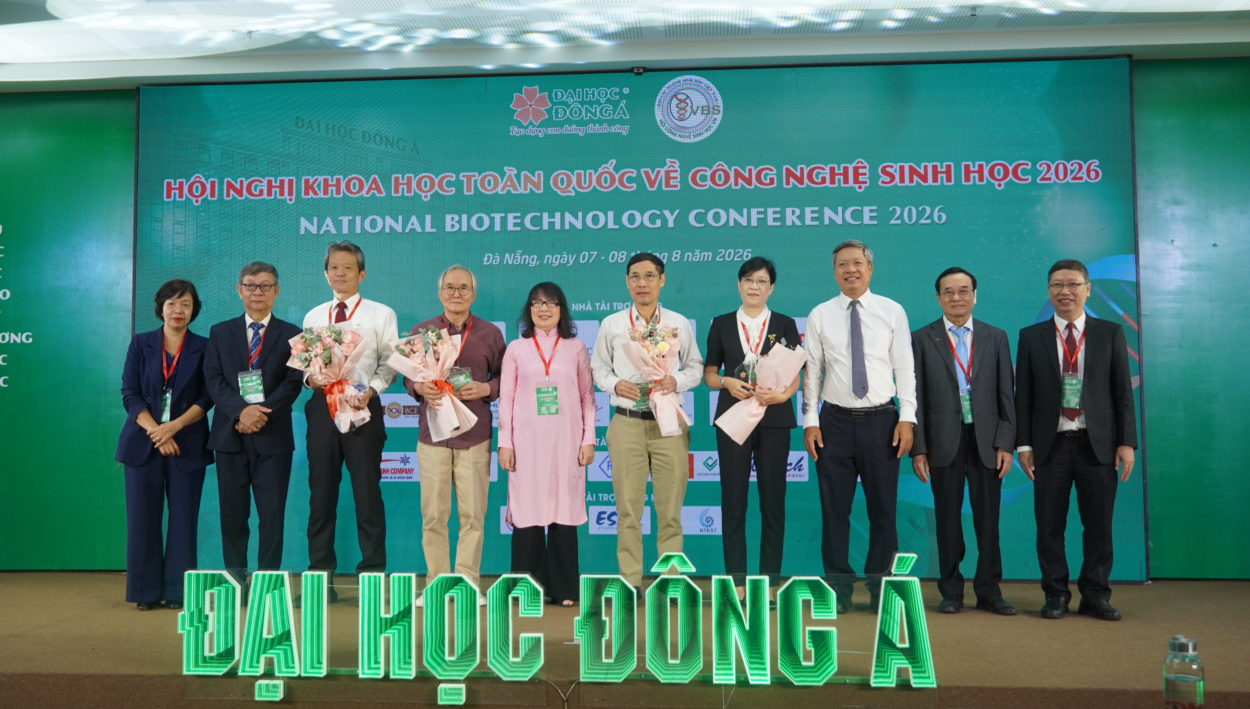 Hình nhỏ