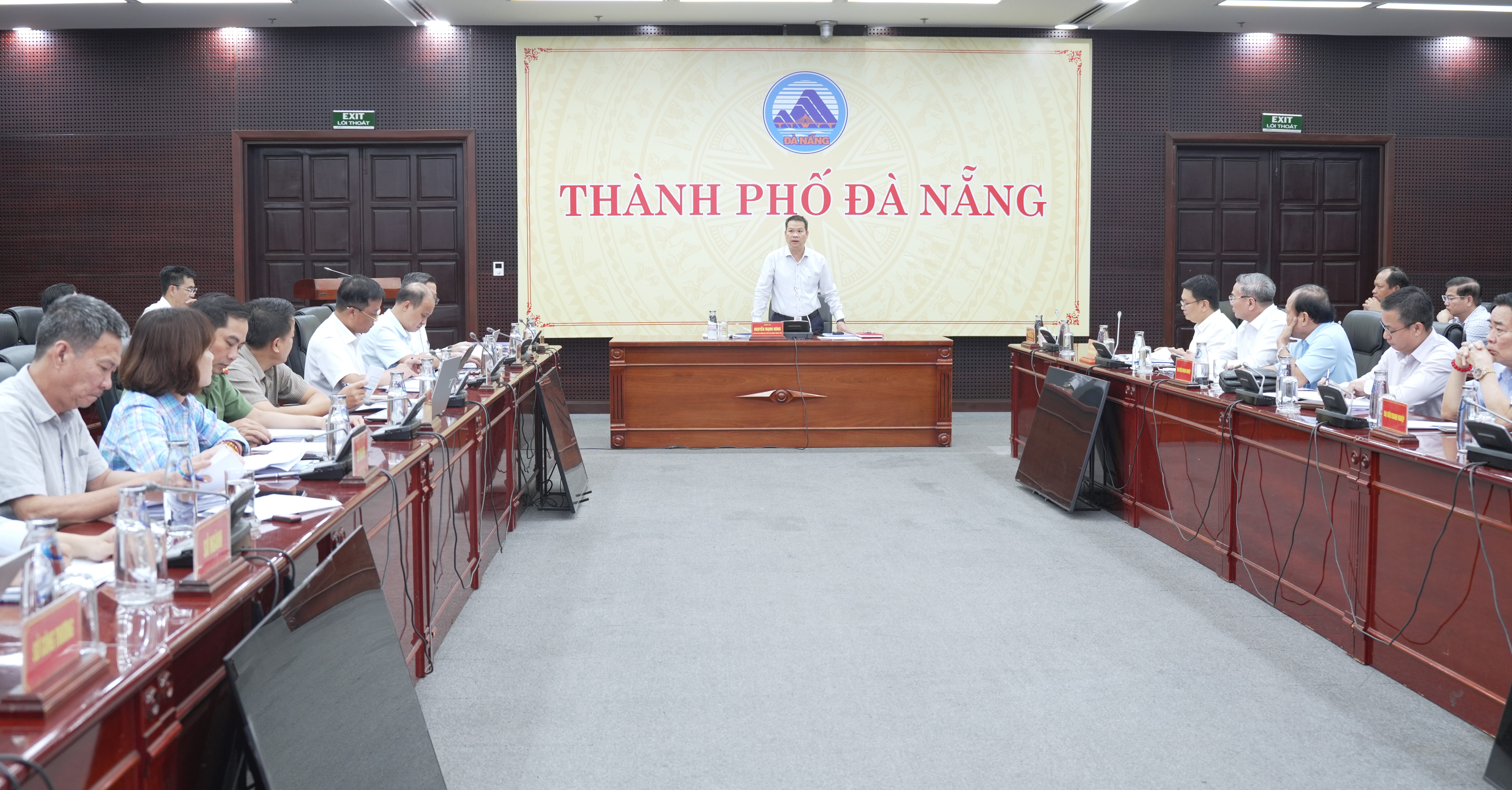Đồng hành, tháo gỡ khó khăn cho doanh nghiệp