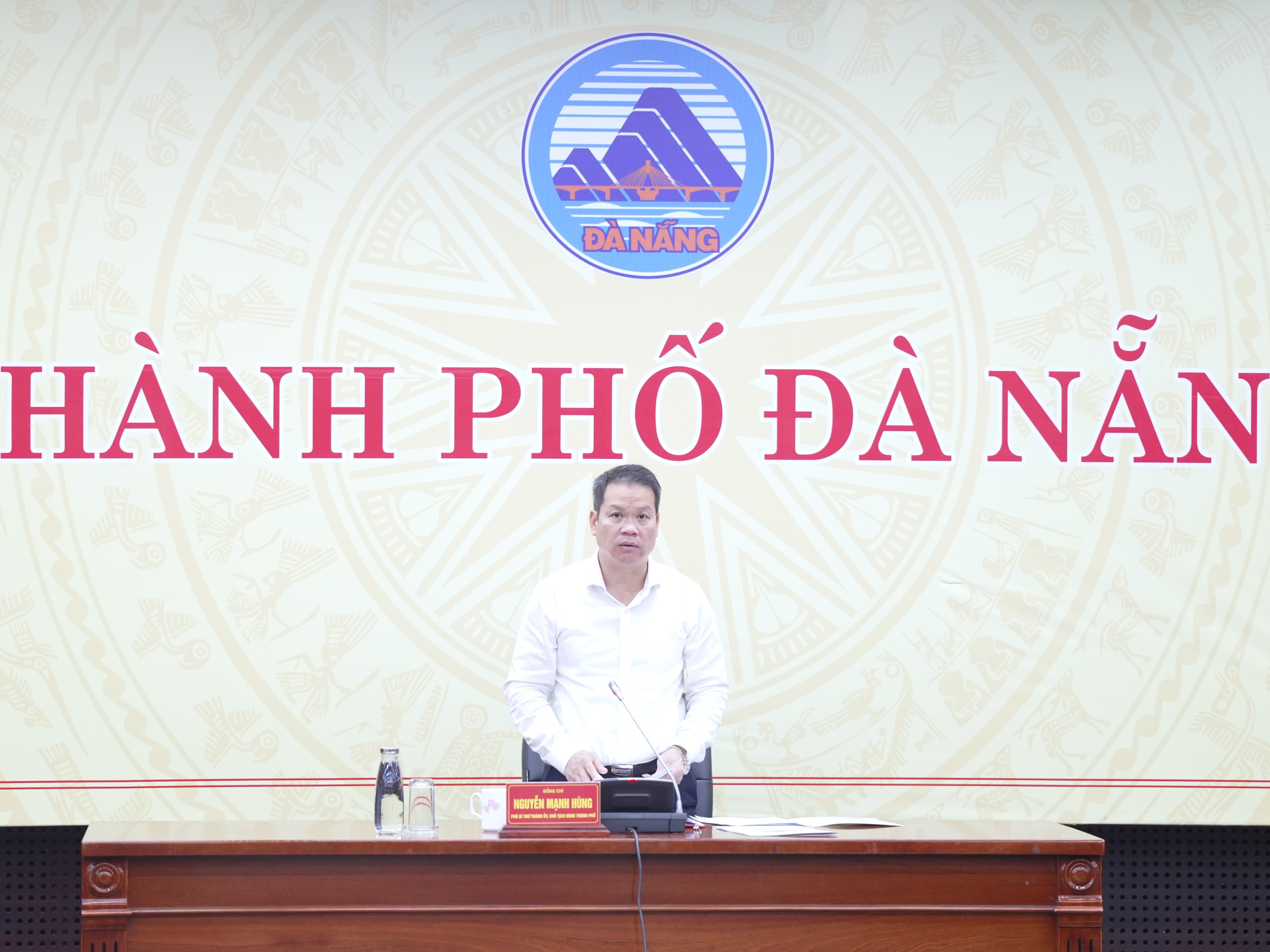 Chủ tịch UBND thành phố Nguyễn Mạnh Hùng: Đẩy mạnh chuyển đổi số trong thi hành án