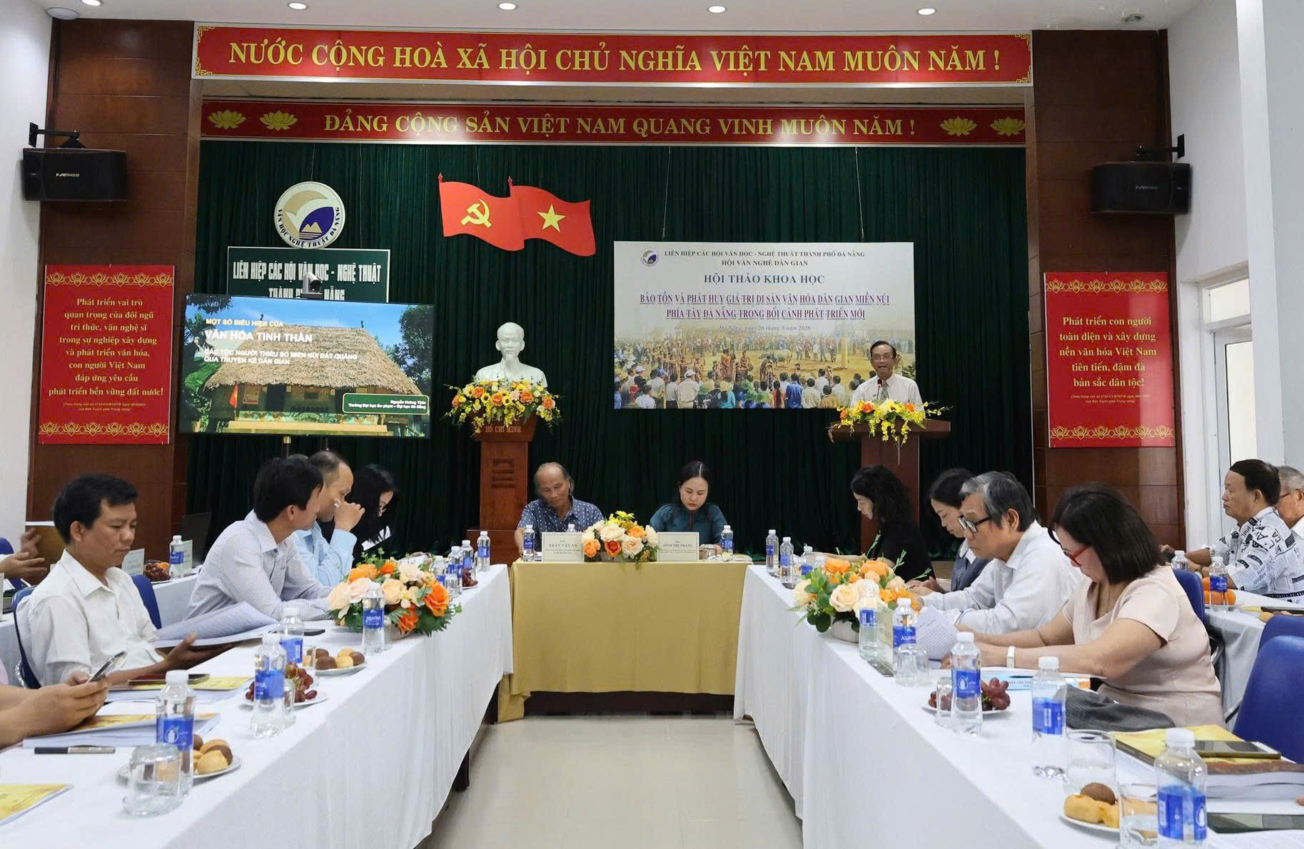 Các nhà khoa học hiến kế bảo tồn di sản văn hóa dân gian miền núi phía Tây Đà Nẵng