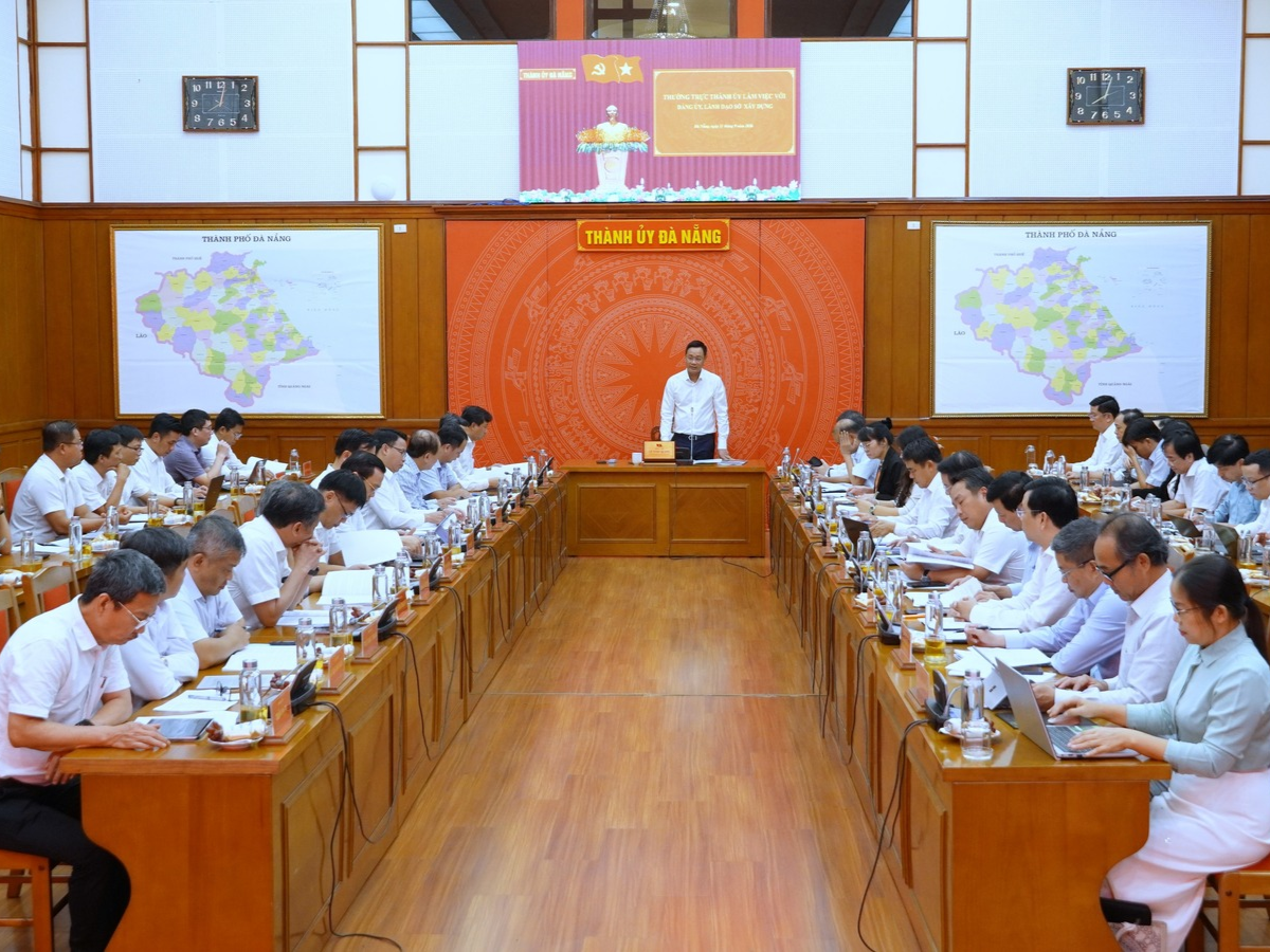 Bí thư Thành ủy Lê Ngọc Quang: Sở Xây dựng phải chuyển mạnh sang tư duy tham mưu chiến lược
