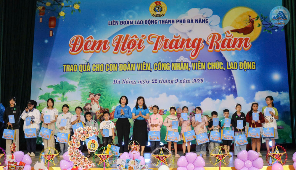 “Đêm hội Trăng rằm” dành cho con đoàn viên, người lao động