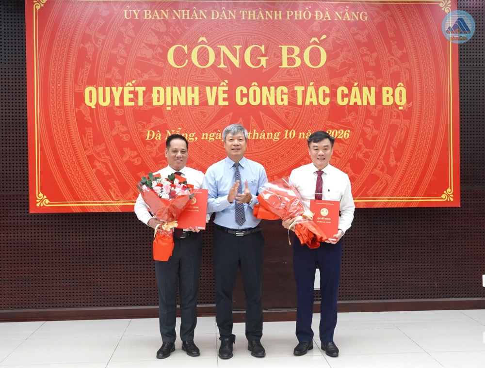 Công bố quyết định bổ nhiệm Phó Giám đốc Sở Ngoại vụ và Hiệu trưởng Trường Cao đẳng Y tế