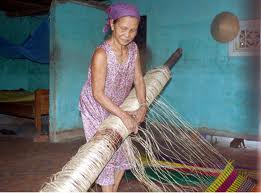 Làng chiếu Cẩm Nê