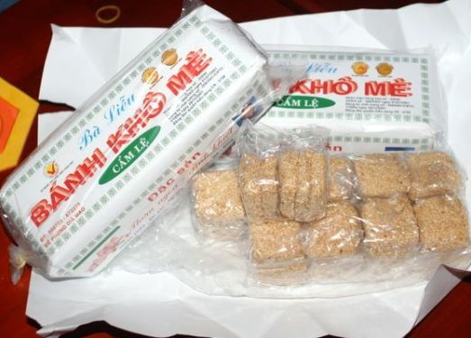 Làng sản xuất bánh khô mè quận Cẩm Lệ