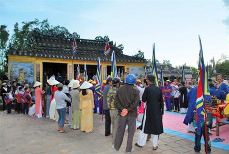 Lễ hội đình làng Túy Loan 